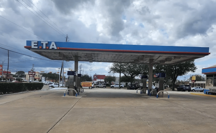 Pictures of Retail property located at 7505 Spencer Highway, Pasadena, TX 77505 for sales - image #1