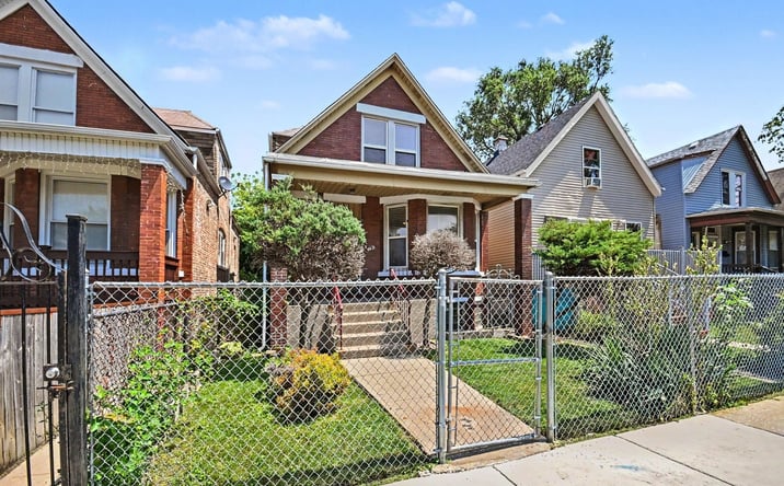 Pictures of Multifamily property located at 6621 S Oakley Avenue, Chicago, IL 60636 for sales - image #1