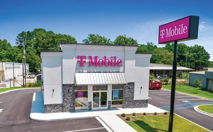 Pictures of Retail property located at 567 12th Street, Carlyle, IL 62231 for sales - image #1