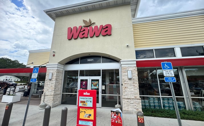 Pictures of Retail property located at 3711 East Silver Springs Boulevard, Ocala, FL 34470 for sales - image #1