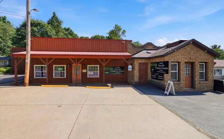 Pictures of Retail property located at 11251 Route 322, Shippenville, PA 16254 for sales - image #1
