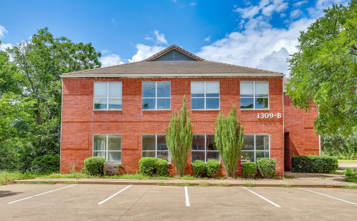 Pictures of Office property located at 1309 West Abram Street, Arlington, TX 76013 for sales - image #1