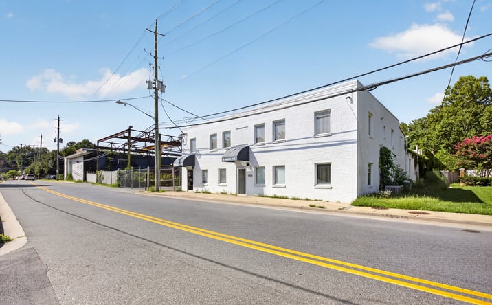 Pictures of Industrial property located at 4 Meem Avenue, Gaithersburg, MD 20877 for sales - image #1