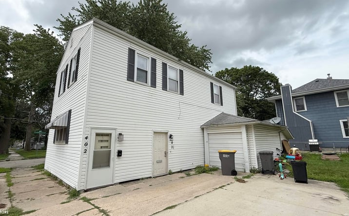 Pictures of Multifamily property located at 402 7th Street SE, Mason City, IA 50401 for sales - image #1
