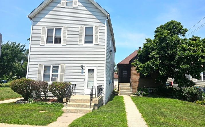 Pictures of Multifamily property located at 14-12 156th Street, Calumet City, IL 60409 for sales - image #1