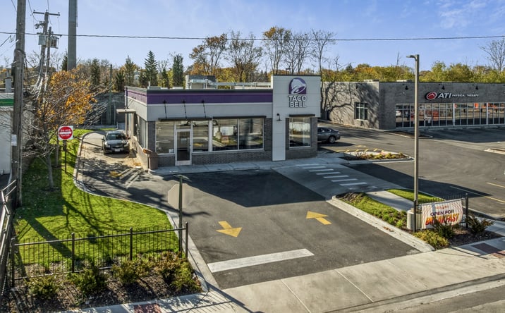 Pictures of Retail property located at 5224 North Northwest Highway, Chicago, IL 60630 for sales - image #1