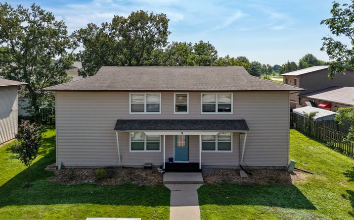 Pictures of Multifamily property located at 450 N DUBUQUE ST, NORTH LIBERTY, IA 52317 for sales - image #1