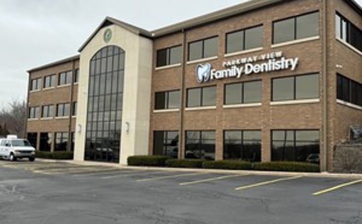 Pictures of Office property located at 7017 John Deere Pkwy, Moline, IL 61265 for sales - image #1