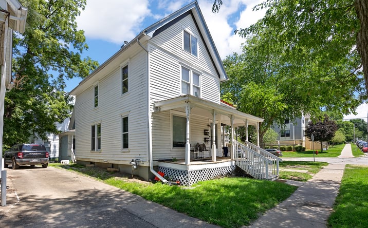 Pictures of Multifamily property located at 530 E WASHINGTON ST, IOWA CITY, IA 52240-1846 for sales - image #1