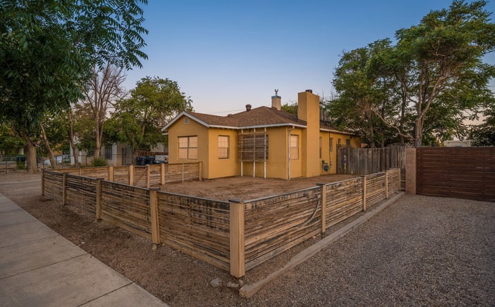 Pictures of Multifamily property located at 1920 Lead Ave SE, Albuquerque, NM 87106 for sales - image #1