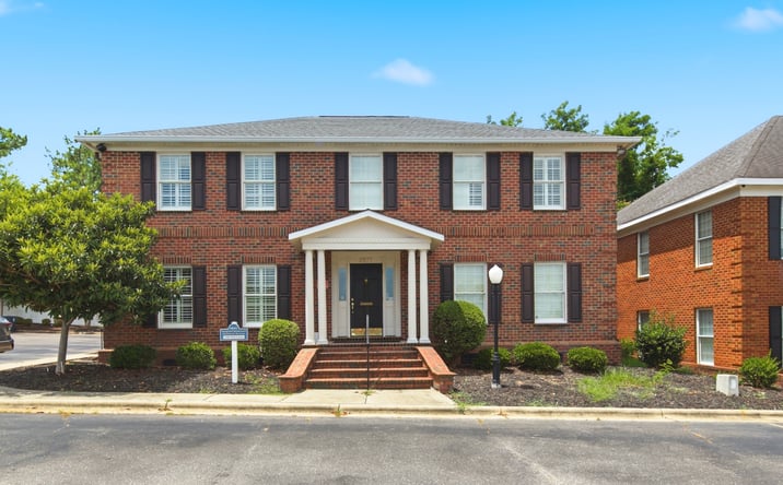 Pictures of Office property located at 2577 Ravenhill Drive, Fayetteville, NC 28303 for sales - image #1