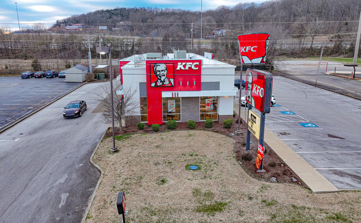 Pictures of Retail property located at 812 Mammoth Cave Street, Cave City, KY 42127 for sales - image #1