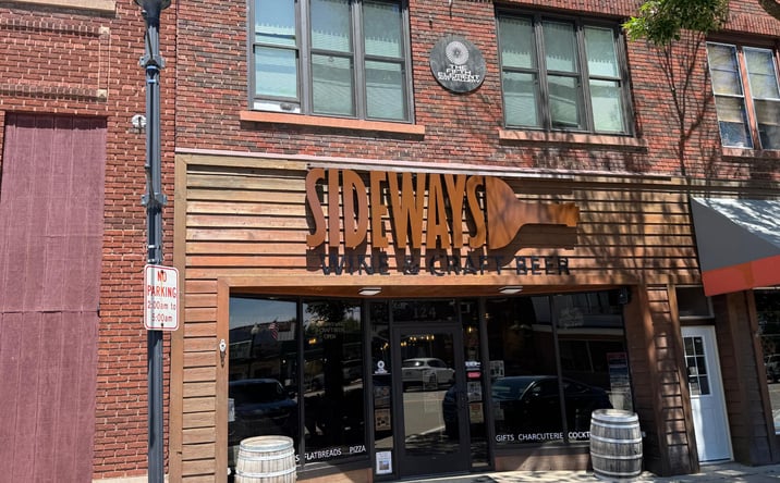 Pictures of Retail, Business for Sale property located at 124 West Wisconsin Avenue, Tomahawk, WI 54487 for sales - image #1