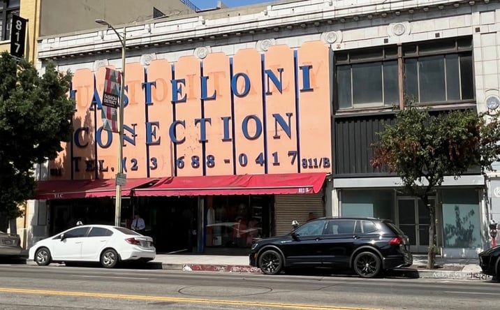 Pictures of Retail property located at 809 S Los Angeles St, Los Angeles, CA 90014 for sales - image #1