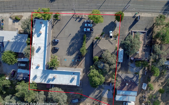 Pictures of Retail property located at 810 Lake Boulevard, Redding, CA 96003 for sales - image #1