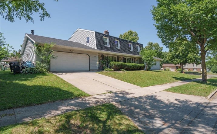 Pictures of Multifamily property located at 5201 Trafalger Place, Madison, WI 53714 for sales - image #1