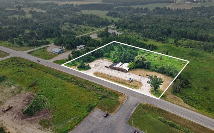Pictures of Business for Sale, Office, Retail, Industrial property located at 20221 US-10, Reed City, MI 49677 for sales - image #1