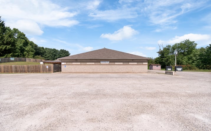 Pictures of Retail, Hospitality property located at 1409 BISON ST NW, MASSILLON, OH 44647-5109 for sales - image #1