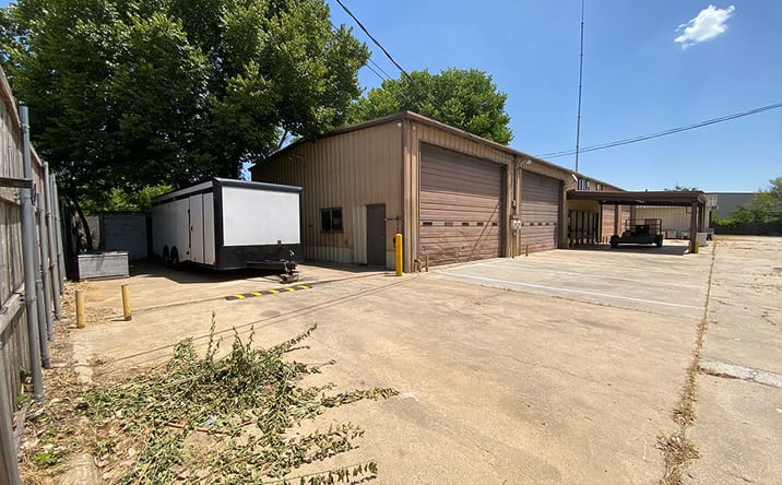 Pictures of Industrial, Office, Retail property located at 715 Dallas Dr., Denton, TX 76205 for sales - image #1
