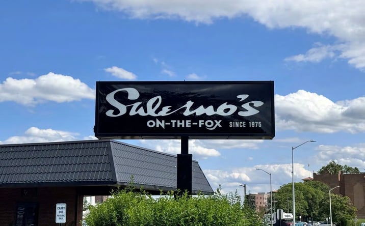 Pictures of Retail property located at 320 N. 2nd Street, Saint Charles, IL 60174 for sales - image #1