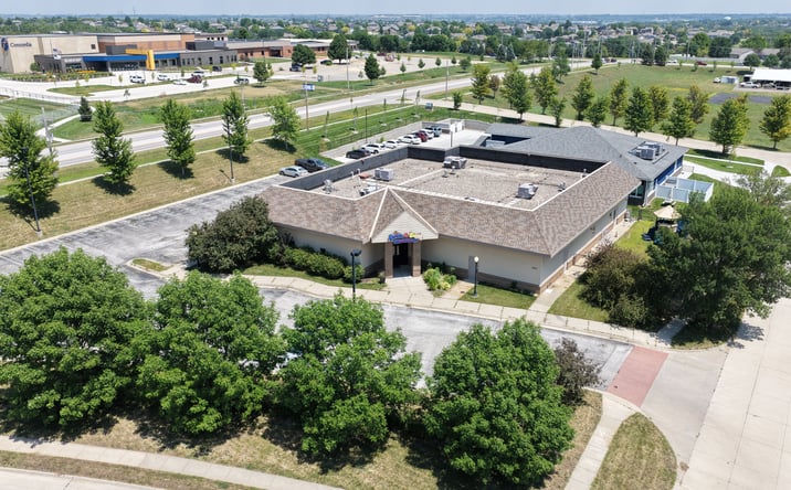 Pictures of Retail property located at 5225 North 158th Avenue, Omaha, NE 68116 for sales - image #1