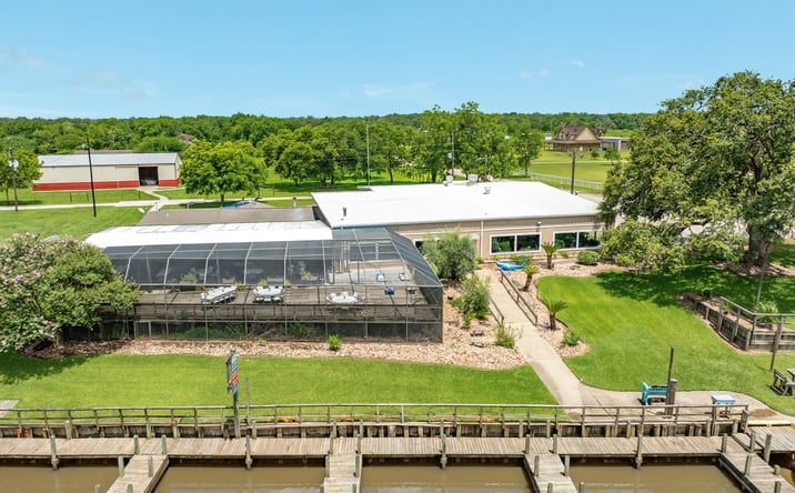Pictures of Retail, Special Purpose, Business for Sale property located at 2922 COUNTY RD 519, BRAZORIA, TX 77422-6309 for sales - image #1