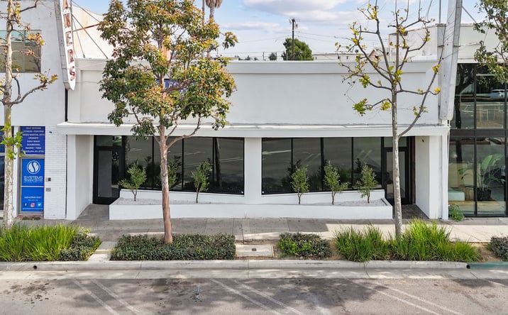 Pictures of Retail property located at 13048 HAWTHORNE BLVD, HAWTHORNE, CA 90250-4409 for sales - image #1