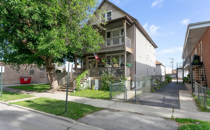 Pictures of Multifamily property located at 7638 W 61st Place, Summit, IL 60501 for sales - image #1