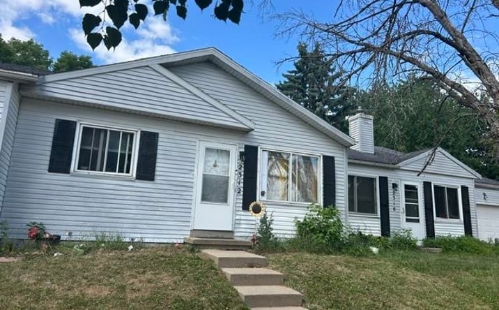 Pictures of Multifamily property located at 2310-2312 Post Road, Madison, WI 53713-3547 for sales - image #1