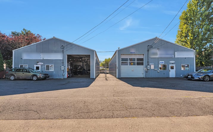 Pictures of Retail property located at 707 Beach Avenue, Marysville, WA 98270 for sales - image #1