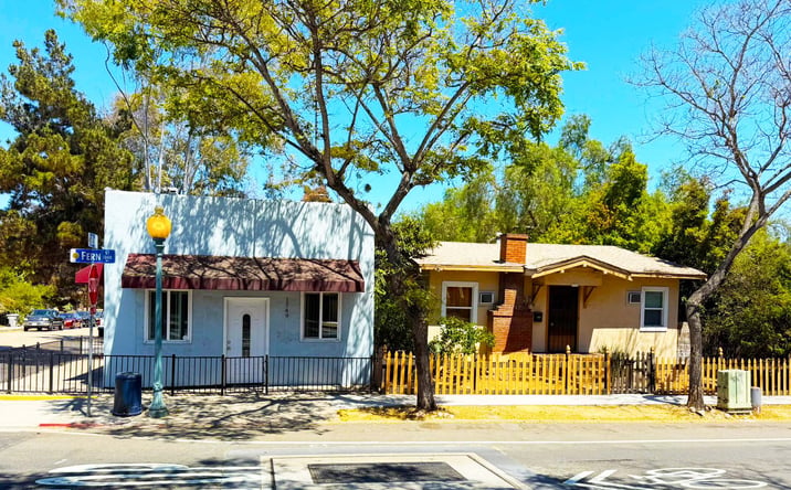 Pictures of Multifamily property located at 1747-1749 Fern St, San Diego, CA 92102 for sales - image #1