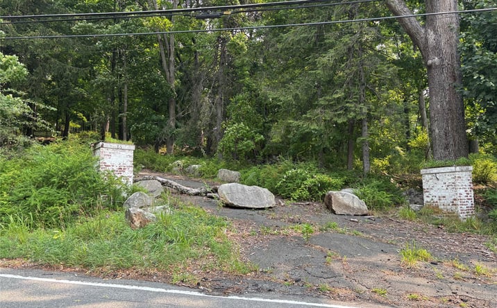 Pictures of Land, Multifamily property located at 86 Buckberg Road, Stony Point, NY 10980 for sales - image #1