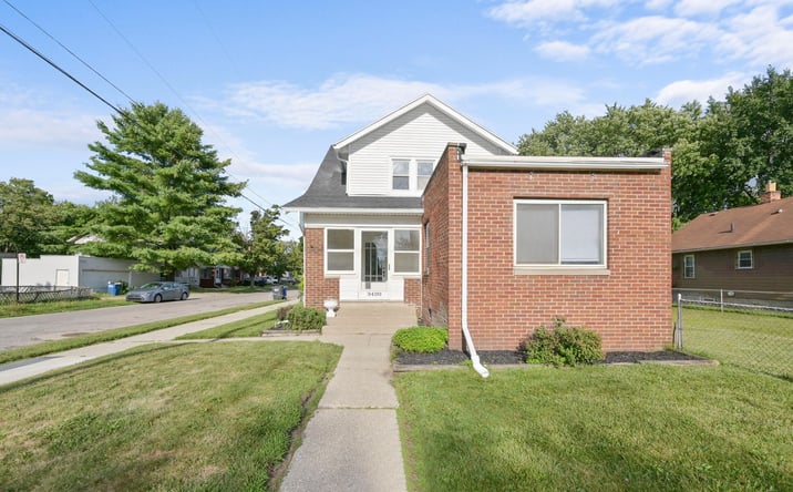 Pictures of Retail property located at 3420 Upton Avenue, Toledo, OH 43613 for sales - image #1