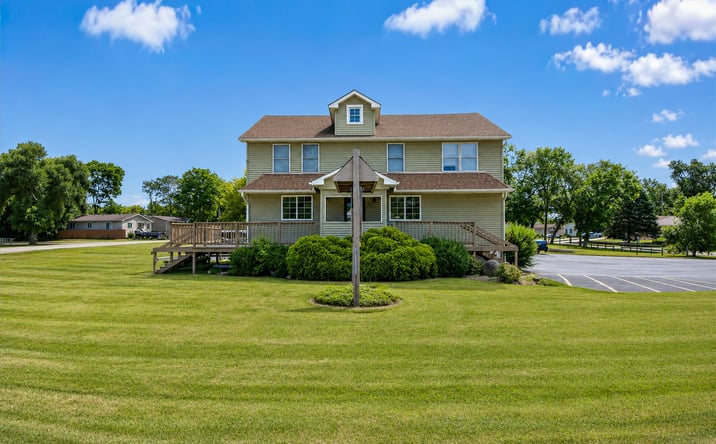Pictures of Retail, Office, Mixed Use property located at 12425 Antioch Road, Salem Lakes, WI 53179 for sales - image #1