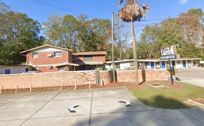 Pictures of Multifamily, Hospitality, Senior Living property located at 5913 MONCRIEF RD W, JACKSONVILLE, FL 32219 for sales - image #1