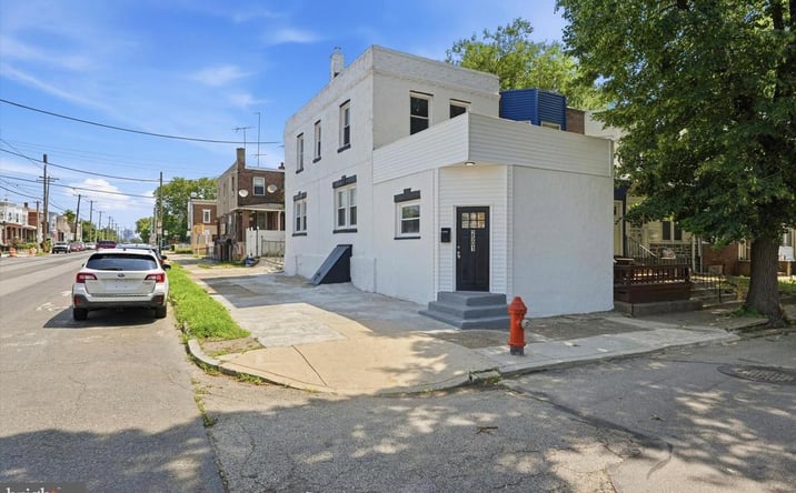 Pictures of Special Purpose property located at 2501 S Dewey Street, Philadelphia, PA 19142 for sales - image #1
