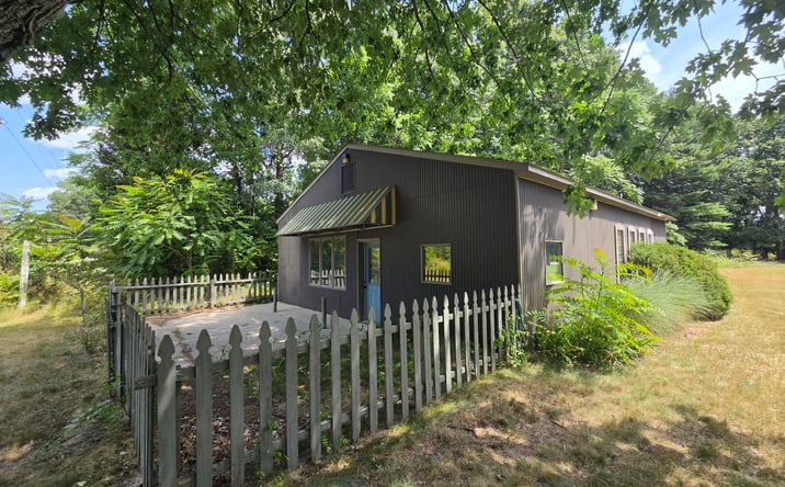 Pictures of Business for Sale, Office, Retail property located at 3383 Blue Star Highway, Saugatuck, MI 49453 for sales - image #1
