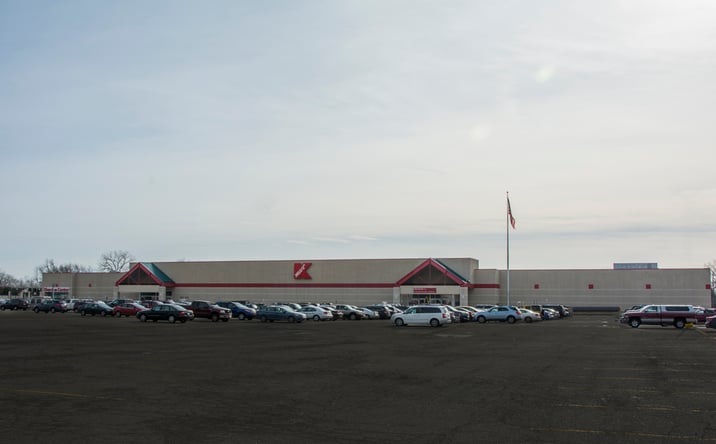 Pictures of Retail property located at 17580 Frazho Road, Roseville, MI 48066 for sales - image #1