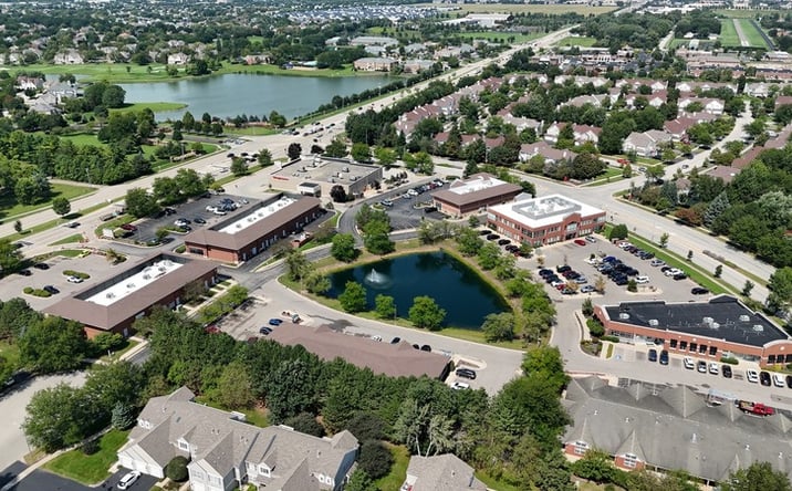 2112 Winding River Drive, Naperville, IL 60564 For Sale | Crexi.com