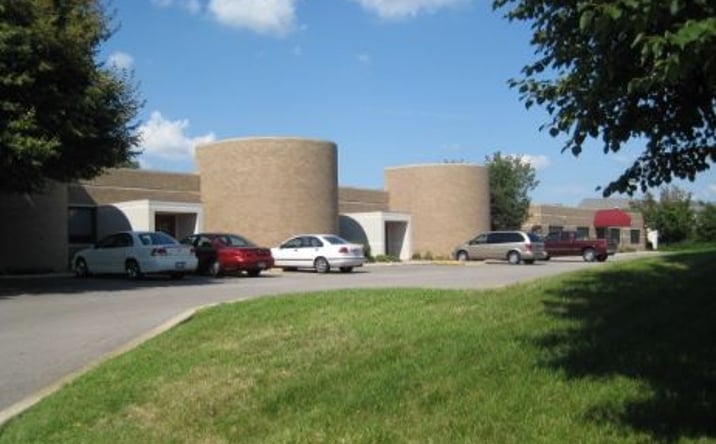 Pictures of Office property located at 2524 FARRAGUT Drive, Springfield, IL 62704 for sales - image #1