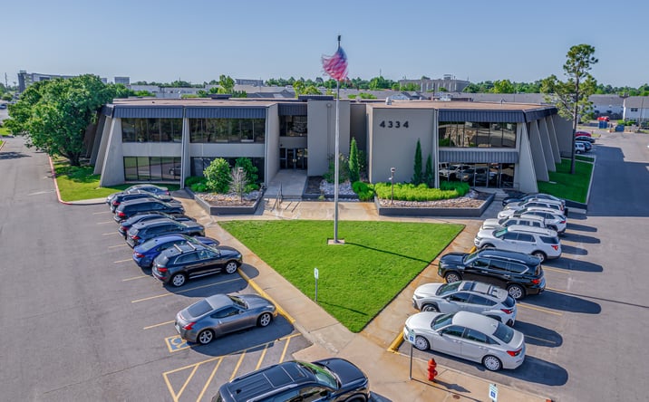 4334 Northwest Expressway, Oklahoma City, OK 73116 For Sale | Crexi.com