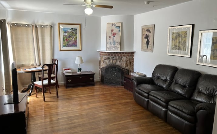 Pictures of Mixed Use, Office, Retail, Senior Living property located at 2105 Marconi Ave, Sacramento, CA 95821 for sales - image #1