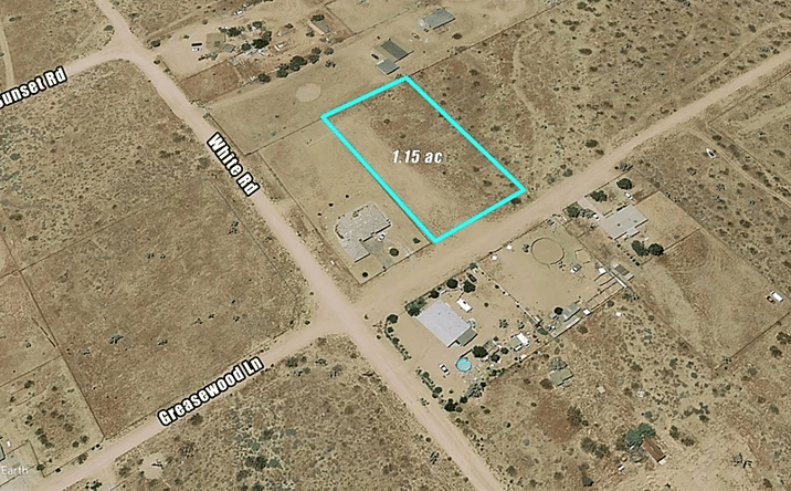 Pictures of Land property located at Greasewood Ln, Phelan, CA 92371 for sales - image #1