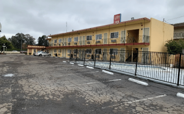 image of property at 949 N PARKWAY DR Fresno CA 93728-2724