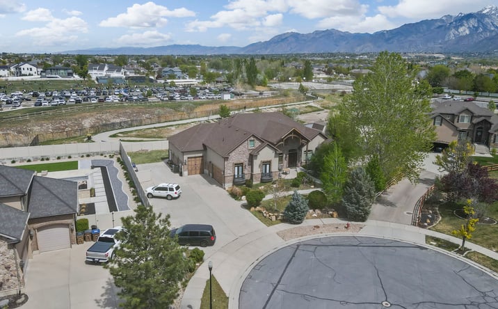 Pictures of Hospitality, Senior Living property located at 217 E Scenic Peak Cv, Draper, UT 84020 for sales - image #1