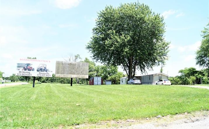 Pictures of Industrial property located at 1426 W Hwy 50, Linn, MO 65051 for sales - image #1