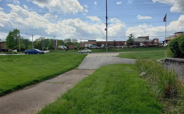 Pictures of Industrial property located at 309 Clarkson RD, Ellisville, MO 63011 for sales - image #1