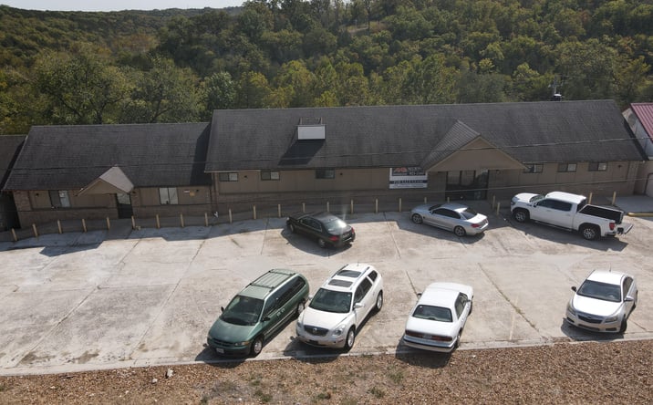 Pictures of Office property located at 2331 South Business Hwy 65, Hollister, MO 65672 for sales - image #1