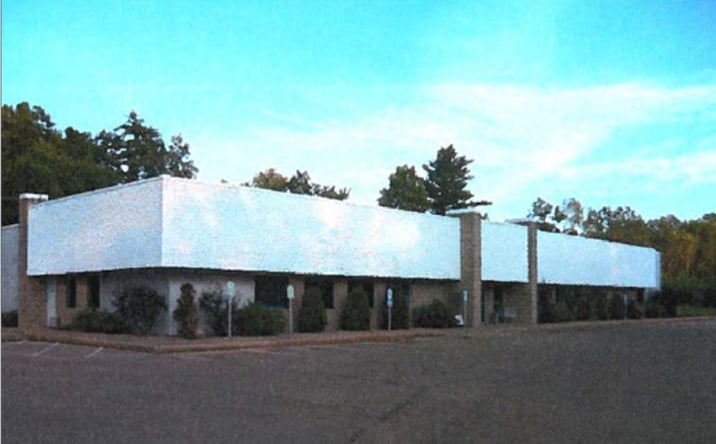 Pictures of Office property located at 1340 E Green Bay St, Shawano, WI 54166 for sales - image #1