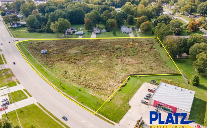 Pictures of Land property located at 2571 Elm Rd, Warren, OH 44483 for sales - image #1